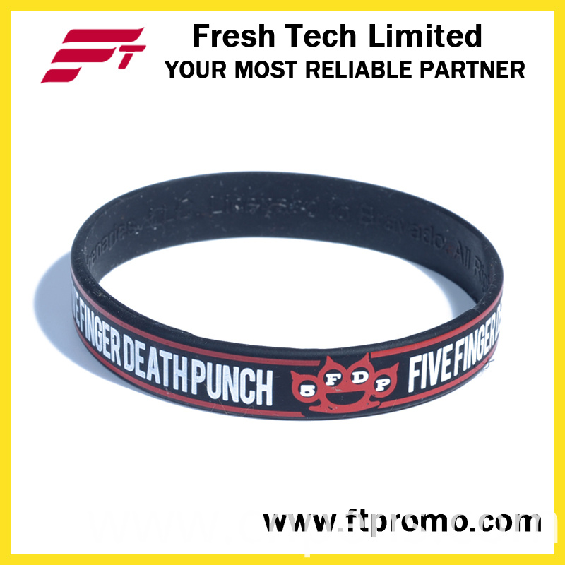2016 Cheap OEM Silicone Wristband with Logo